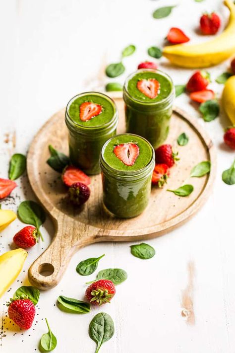 Strawberry & Banana Green Smoothie