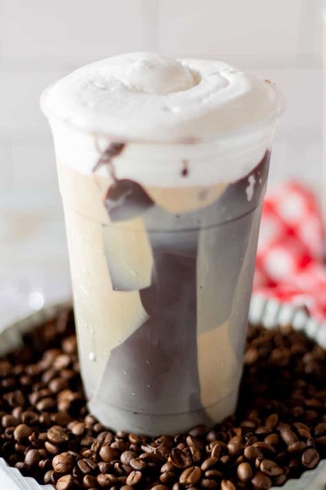 The Cracked Coffee Latte