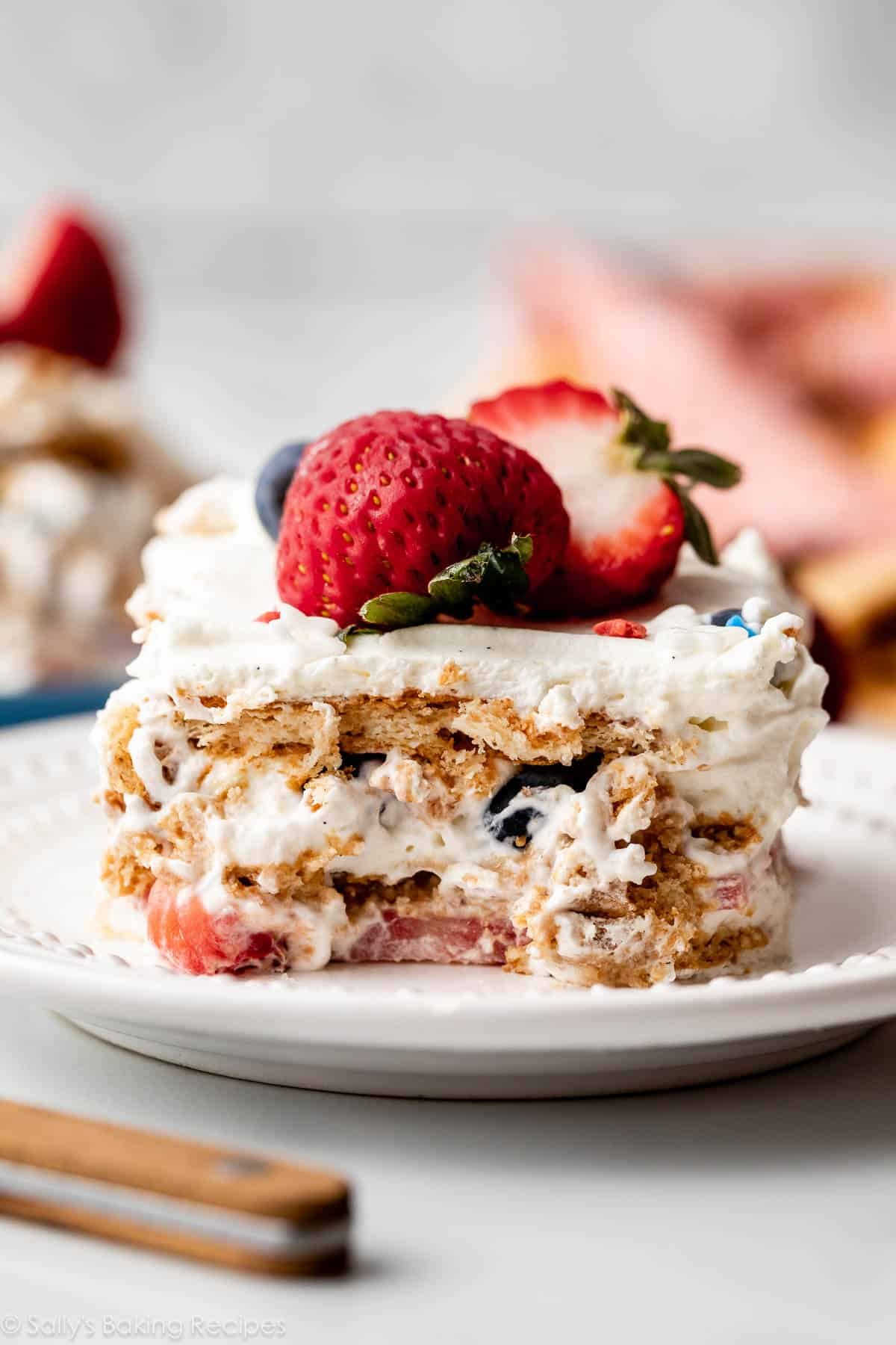Easy Berry Icebox Cake